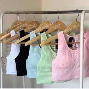 ❌SOLD❌Laser Cut Seamless Sports Bra